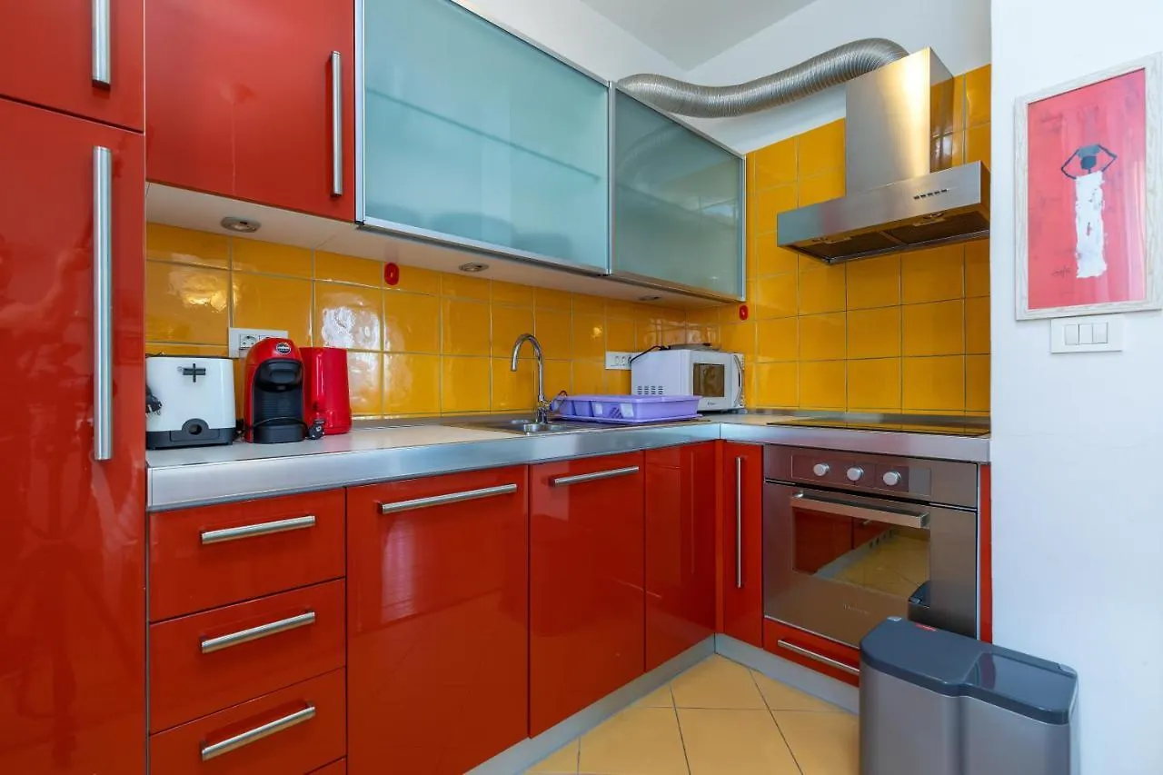 Duplex + Garage Apartment Rovinj