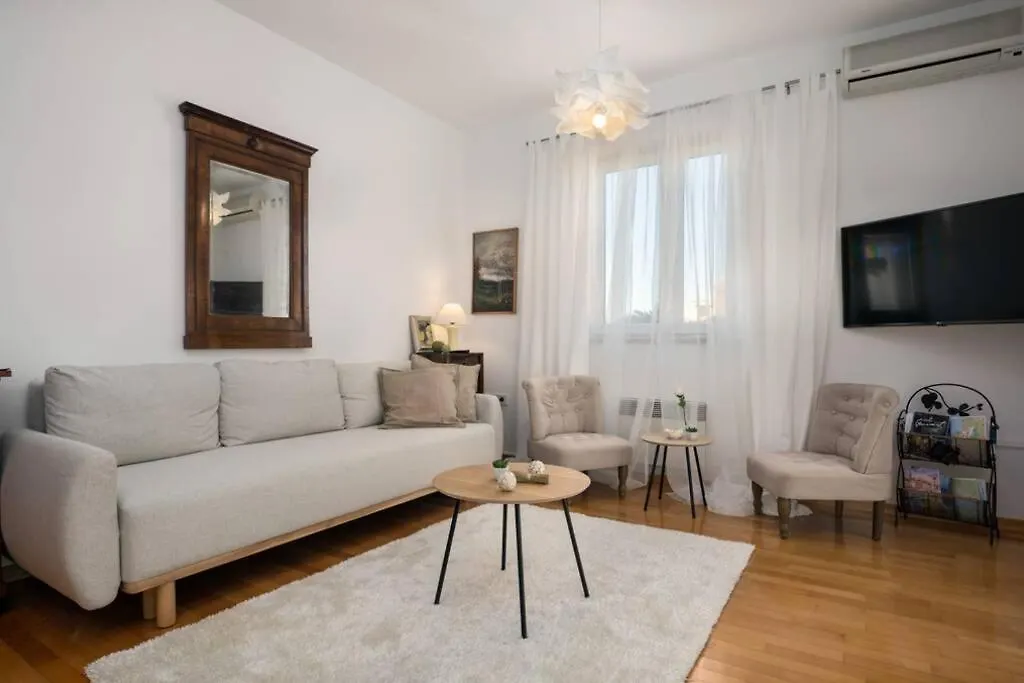 Duplex + Garage Apartment Rovinj Croatia