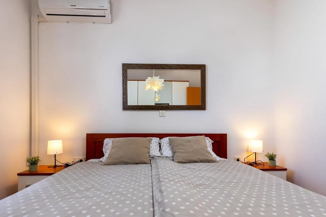 Duplex + Garage Apartment Rovinj