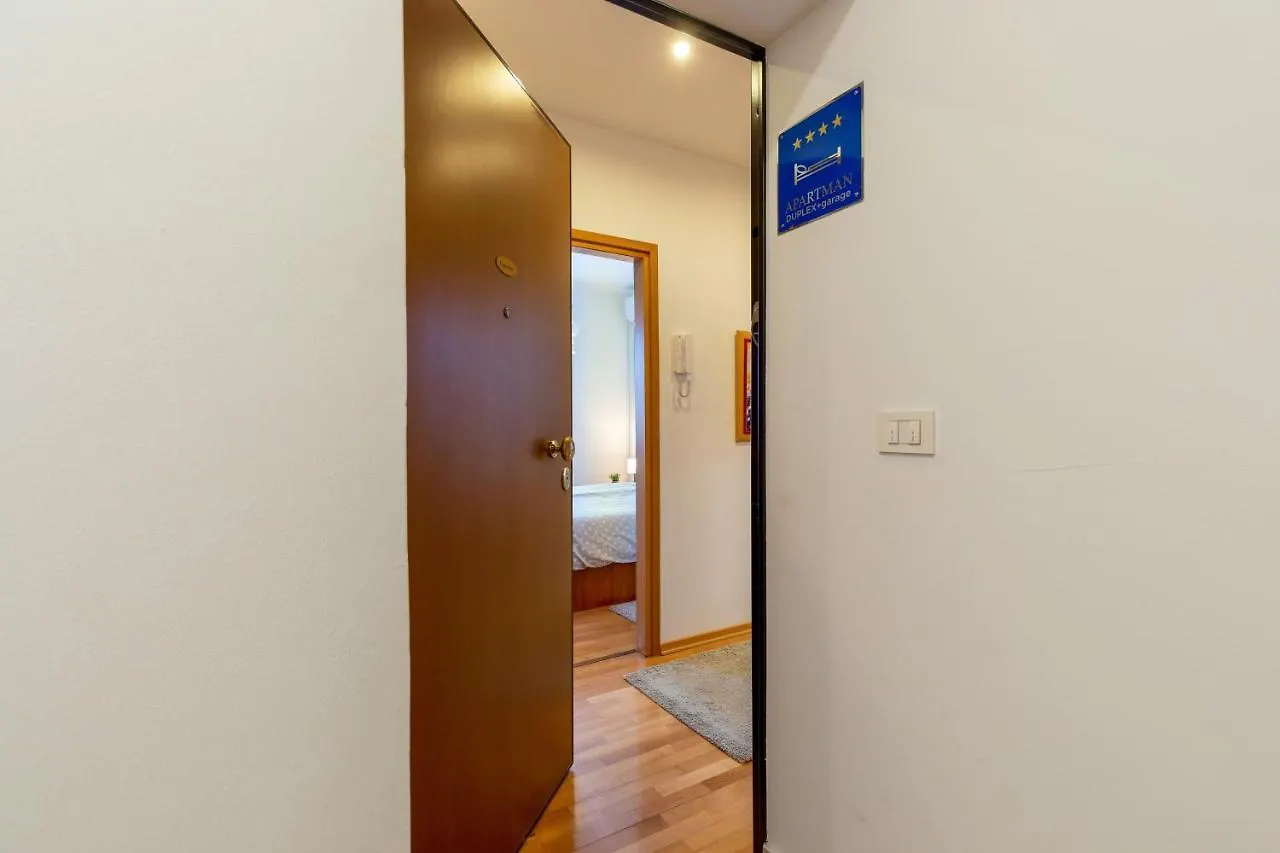Duplex + Garage Apartment Rovinj